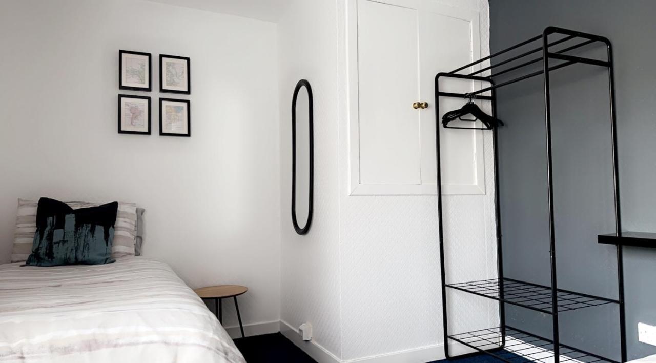 Crown Street Getaway Apartamento Ayr Exterior foto